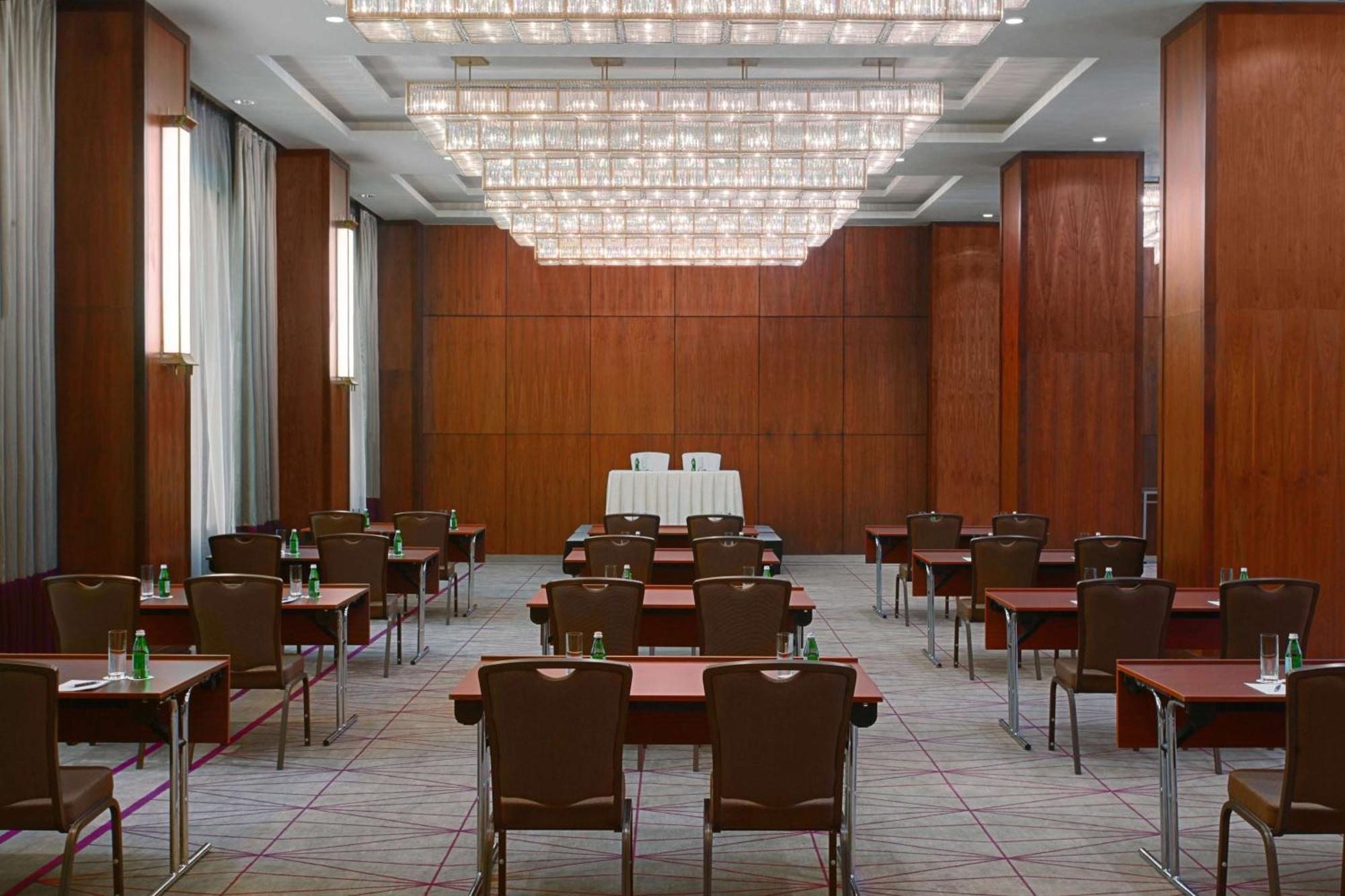 Hilton Dushanbe Exterior foto