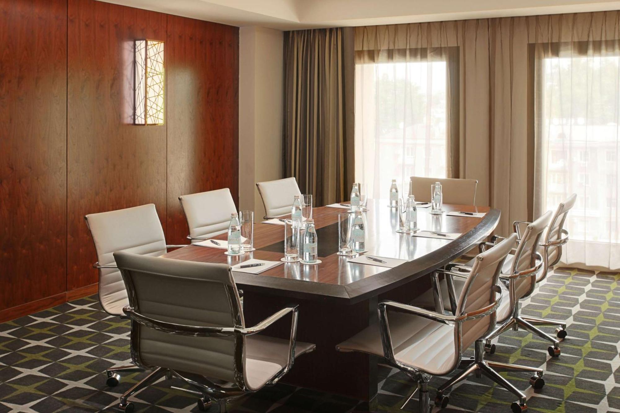Hilton Dushanbe Exterior foto